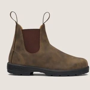 BLUNDSTONE 585 Chelsea Boots